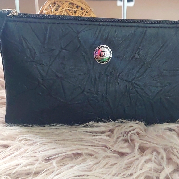 Stone Mountain Accessories Handbags - STONEMOUNTAIN